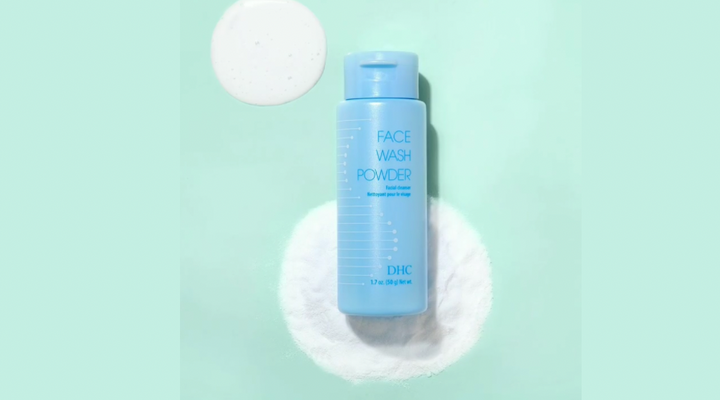 Embrace the Monsoon with an Exfoliating Cleanser: Here's Why You Need Face Wash Powder